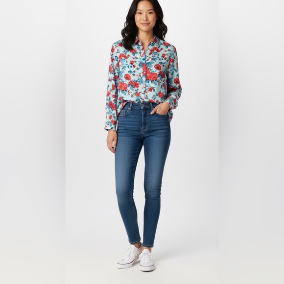 MSGM 100%‎ SILK GORGEOUS FLORAL BUTTON UP BLOUSE - MADE IN ITALY - Picture 2 of 14